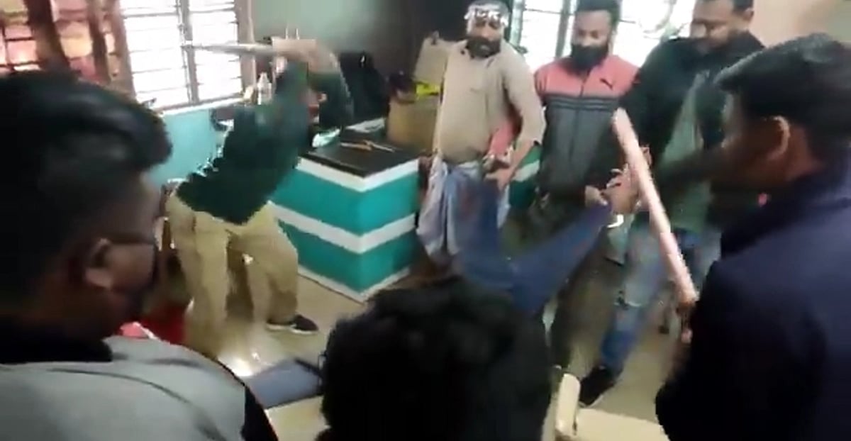 X/@amitmalviya : West Bengal flogging incident 